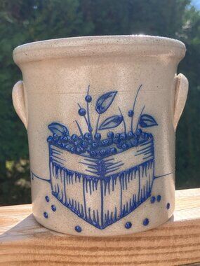 Vintage Salmon Falls Stoneware 1 Qt Crock Blueberry Basket Salt Glaze Dover NH